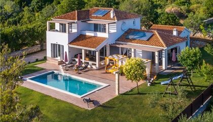 Gebäudeversicherung für Ferienhaus in Kroatien