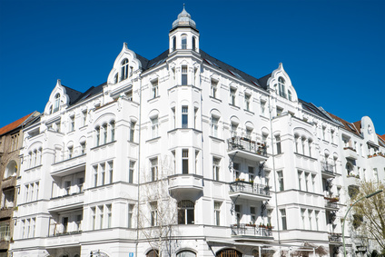 zur den Informationen für Mehrfamilienhaus-Versicherung